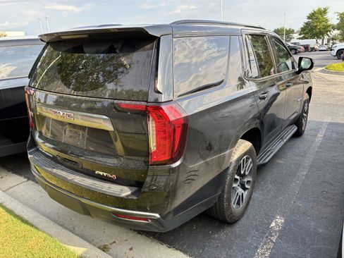 Used 2024 GMC Yukon AT4 AWD/4WD image 8