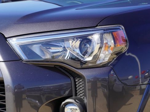 Used 2023 Toyota 4Runner SR5 Premium w/ Moonroof Package RWD image 4