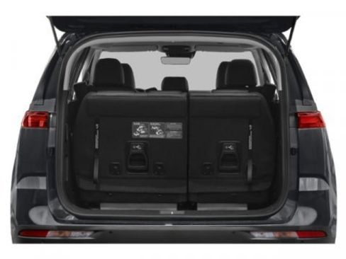 Used 2023 Kia Carnival LX image 14