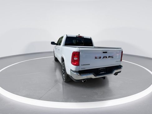 Used 2025 RAM 1500 Laramie AWD/4WD image 15