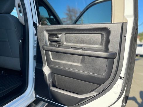 Used 2014 RAM 3500 Tradesman w/ Popular Equipment Group image 37