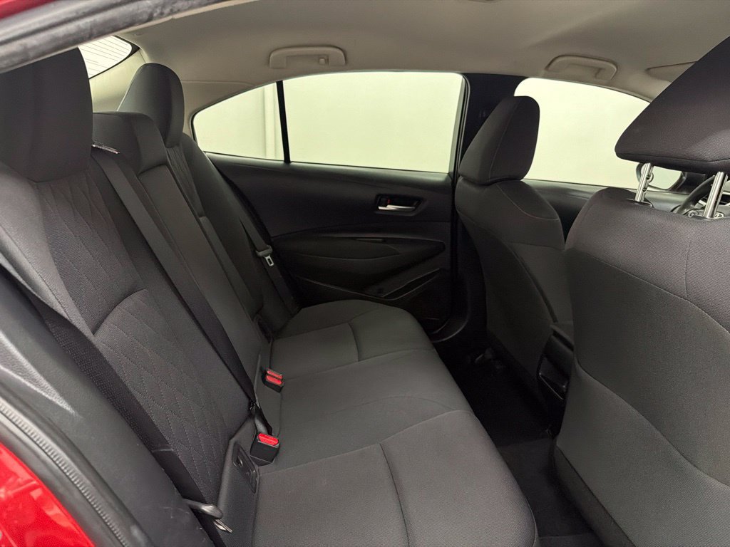 Used 2020 Toyota Corolla LE FWD image 26