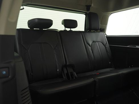 Used 2019 Ford Expedition Platinum image 15