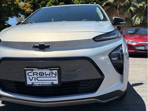Used 2023 Chevrolet Bolt EUV LT w/ Driver Confidence Package FWD image 26