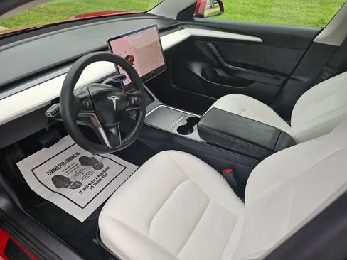Used 2021 Tesla Model 3 Standard Range Plus image 11