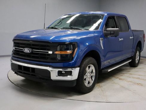 Certified 2024 Ford F150 XLT w/ Mobile Office Package AWD/4WD image 7