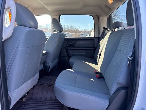 Used 2018 RAM 2500 Tradesman w/ Chrome Appearance Group image 11