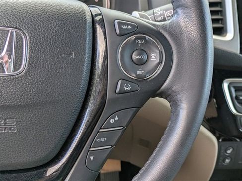 Used 2017 Honda Pilot Elite image 32