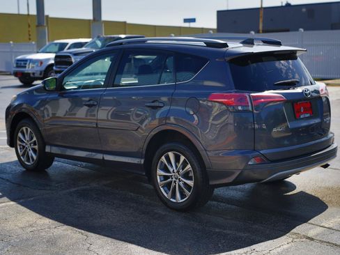 Used 2018 Toyota RAV4 Platinum w/ All Weather Liner Package AWD/4WD image 14