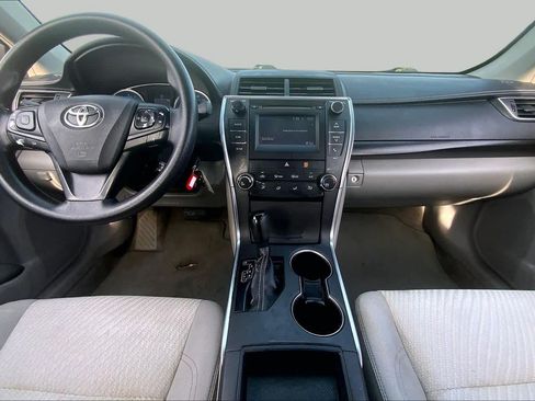 Used 2017 Toyota Camry LE FWD image 15