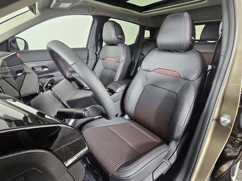 New 2026 Nissan Kicks SR w/ SR Premium Package image 17