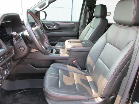 Certified 2022 Chevrolet Tahoe RST w/ Luxury Package AWD/4WD image 9