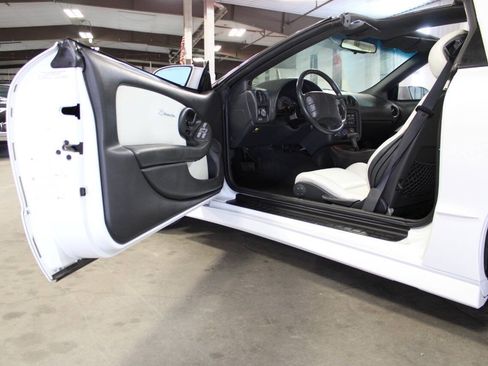 Used 1994 Pontiac Firebird Coupe RWD image 33