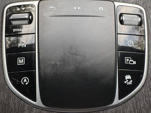 Used 2021 Mercedes-Benz GLC 300 4MATIC w/ AMG Line image 61