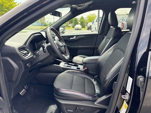 Used 2023 Ford Escape ST-Line w/ Tech Pack #1 AWD/4WD image 10