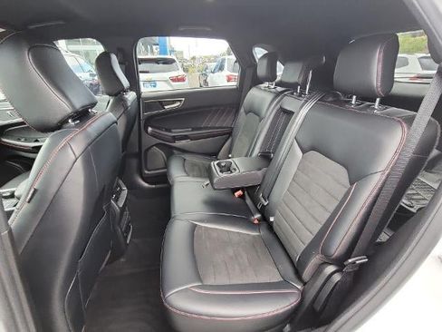 Used 2022 Ford Edge ST-Line AWD/4WD image 23