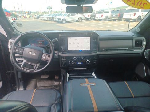 Used 2024 Ford F250 Platinum image 25