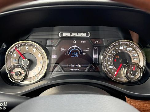 Used 2022 RAM 1500 Limited w/ Body Color Bumper Group AWD/4WD image 26