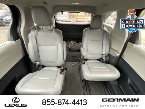 Used 2024 Toyota Sienna XLE image 16