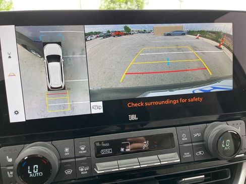 Used 2025 Toyota Grand Highlander AWD Hybrid image 26