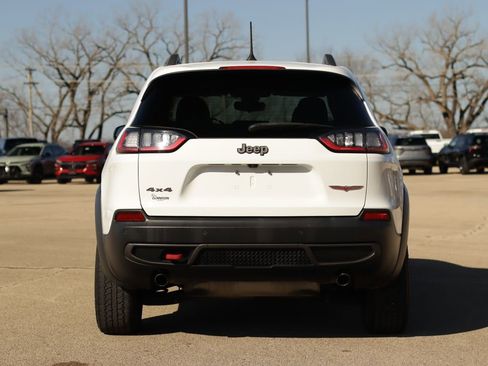 Used 2019 Jeep Cherokee Trailhawk w/ Cold Weather Group image 6