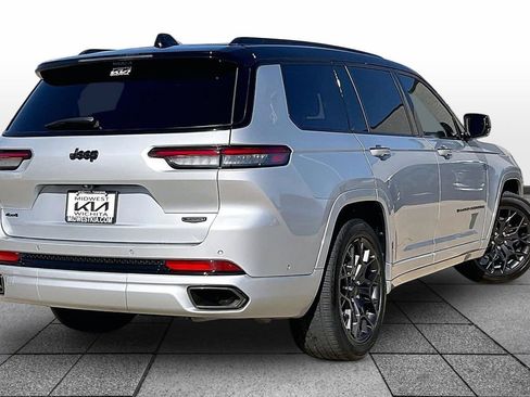 Used 2025 Jeep Grand Cherokee L Summit AWD/4WD image 13