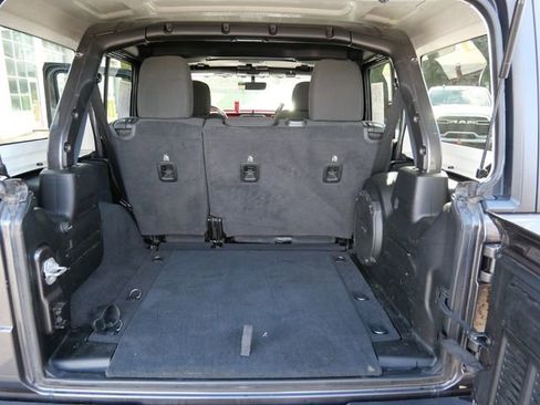 Used 2021 Jeep Wrangler Unlimited Rubicon image 21