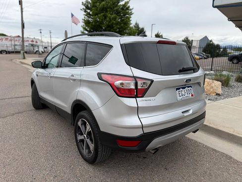 Used 2018 Ford Escape SEL AWD/4WD image 3