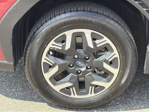 Certified 2025 Subaru Forester AWD/4WD image 12