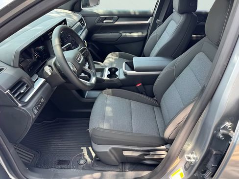 New 2026 GMC Terrain Elevation w/ Black Edition FWD image 8