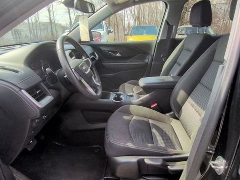 Used 2024 GMC Terrain SLE image 20