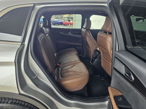 Used 2022 Lincoln Nautilus Reserve image 14