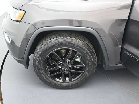Used 2021 Jeep Grand Cherokee Limited w/ Trailer Tow Group IV AWD/4WD image 12