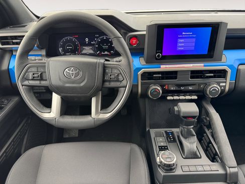 New 2025 Toyota Tacoma TRD Off-Road image 12