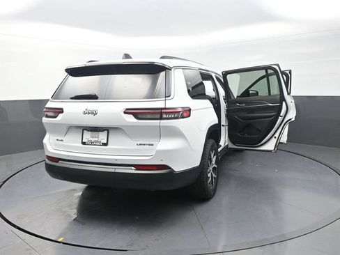Used 2023 Jeep Grand Cherokee L Limited w/ Trailer Tow Group (B) AWD/4WD image 36