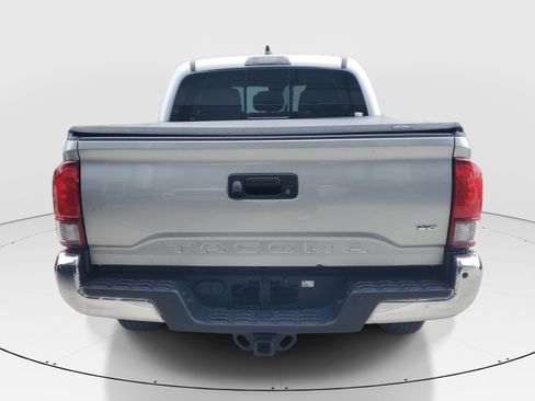 Used 2023 Toyota Tacoma SR5 RWD image 4