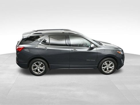 Used 2018 Chevrolet Equinox Premier FWD image 22
