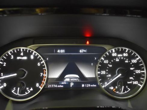 Used 2024 Nissan Pathfinder SL w/ Cargo Package AWD/4WD image 27