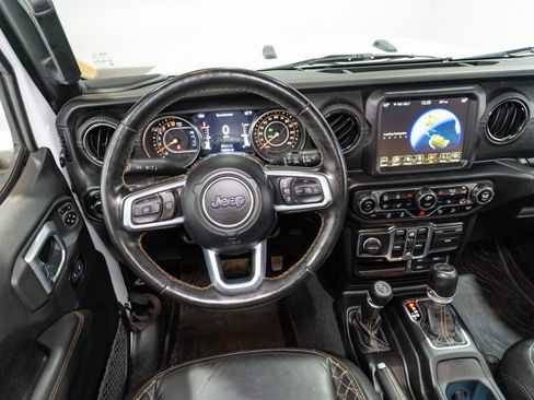 Used 2020 Jeep Wrangler Unlimited Sahara AWD/4WD image 11