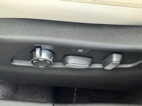 Used 2019 Cadillac XT4 Sport AWD/4WD image 22