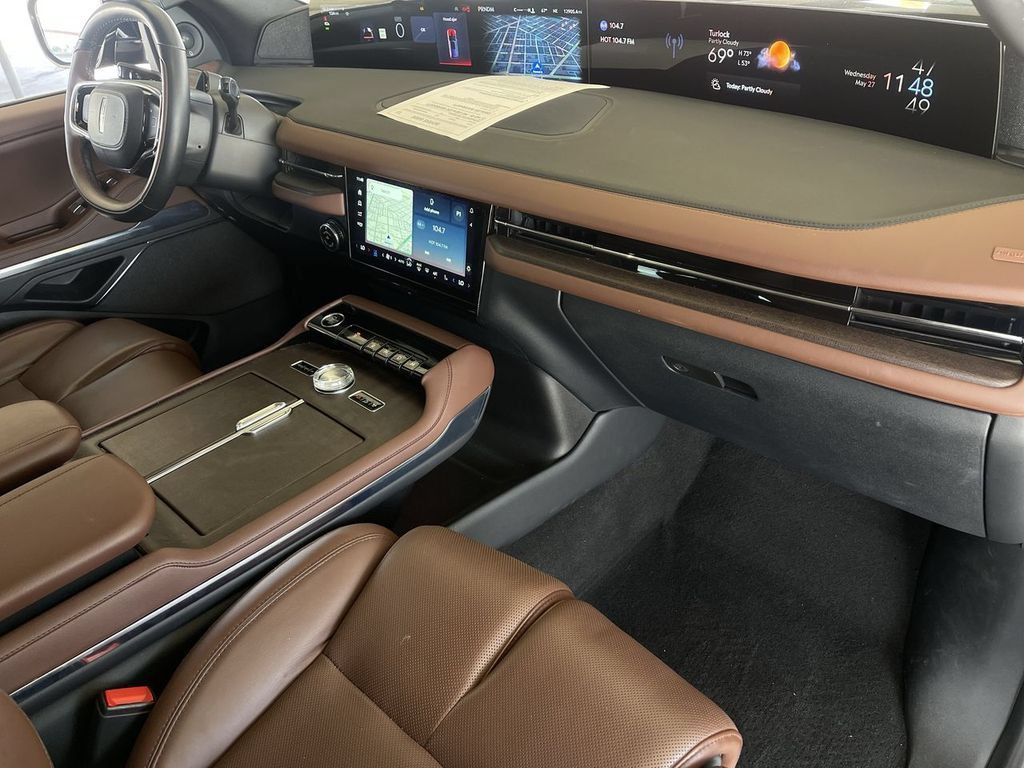 Used 2025 Lincoln Navigator Reserve AWD/4WD image 29