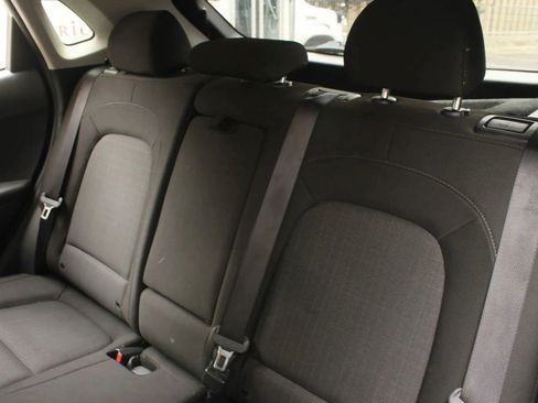 Used 2022 Hyundai Kona SEL image 17