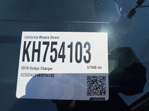 Used 2019 Dodge Charger R/T w/ Plus Group RWD image 20