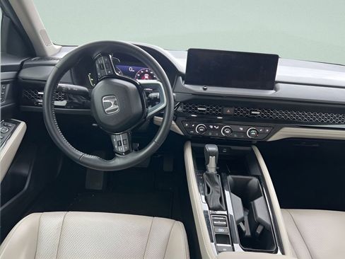 Used 2024 Honda Accord Touring image 20