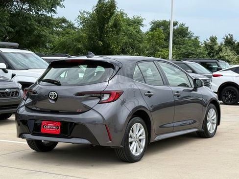 Used 2025 Toyota Corolla SE FWD image 4