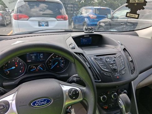 Used 2015 Ford Escape SE FWD image 7