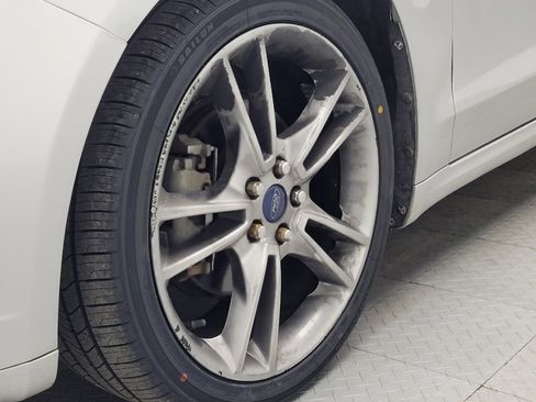 Used 2014 Ford Fusion Titanium image 31