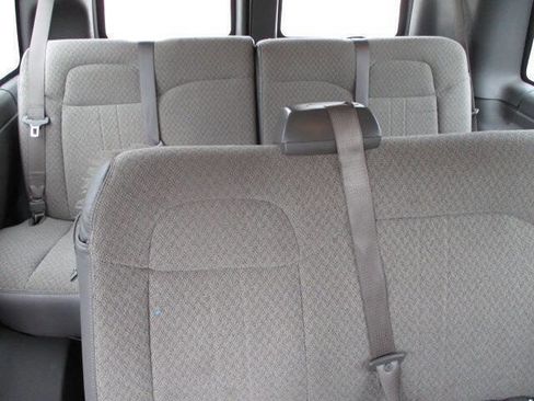 Used 2020 Chevrolet Express 2500 LS w/ Driver Convenience Package RWD image 19