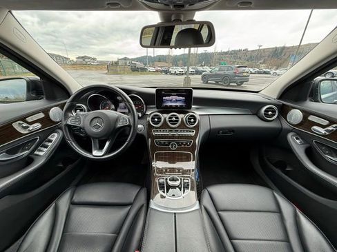 Used 2018 Mercedes-Benz C 300 4MATIC Sedan image 12