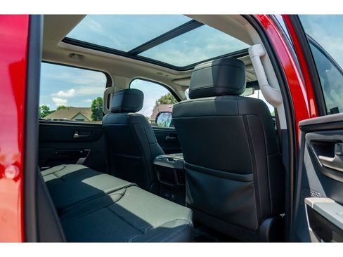 Used 2022 Toyota Tundra Limited AWD/4WD image 17